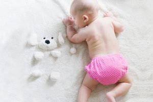 • Everything you need to know about tummy time. Find out all the amazing benefits, when you should start, terrific tips, playful activities. Plus, print your free tummy time milestone chart. 