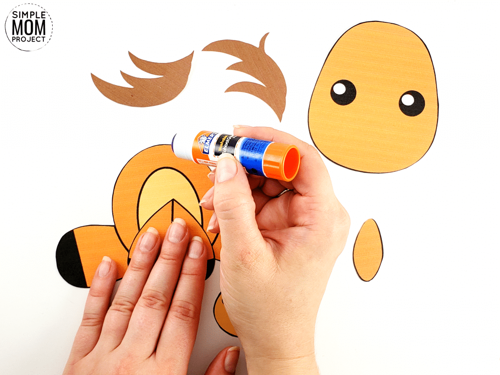 Horse Craft for kids, preschoolers and toddlers step 3