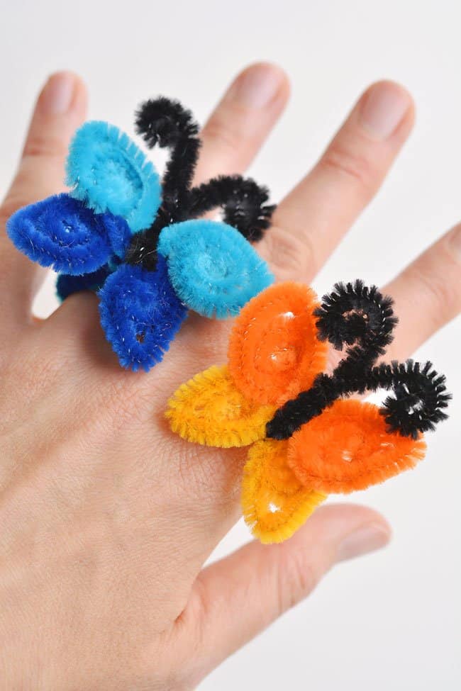 Fun and adorable spring and summer butterfly crafts for kids, preschoolers and toddlers