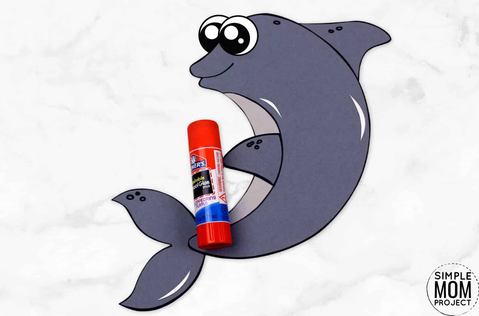 Free Printable Ocean Animal Dolphin Crafts for kids of all ages, including preschoolers and toddlers