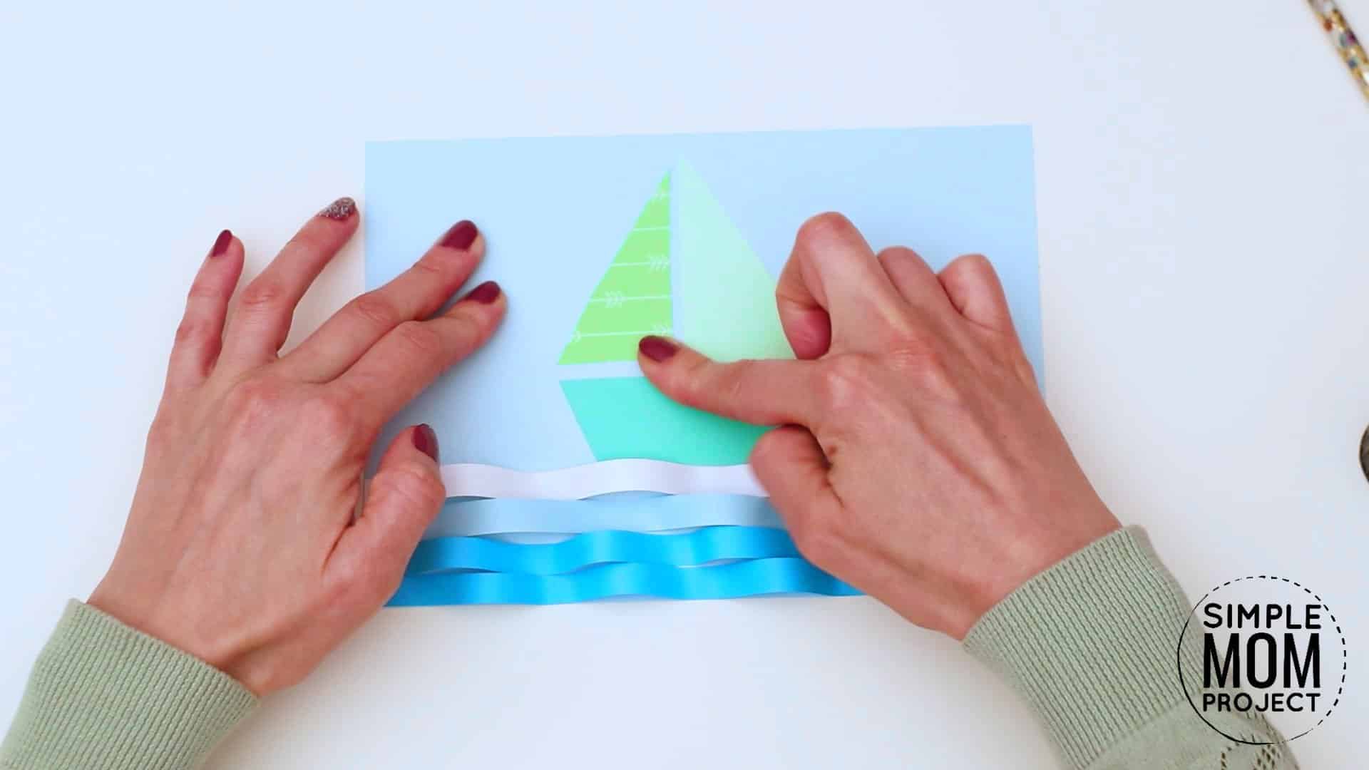 Free Printable sailboat craft for kids of all ages including preschoolers and toddlers