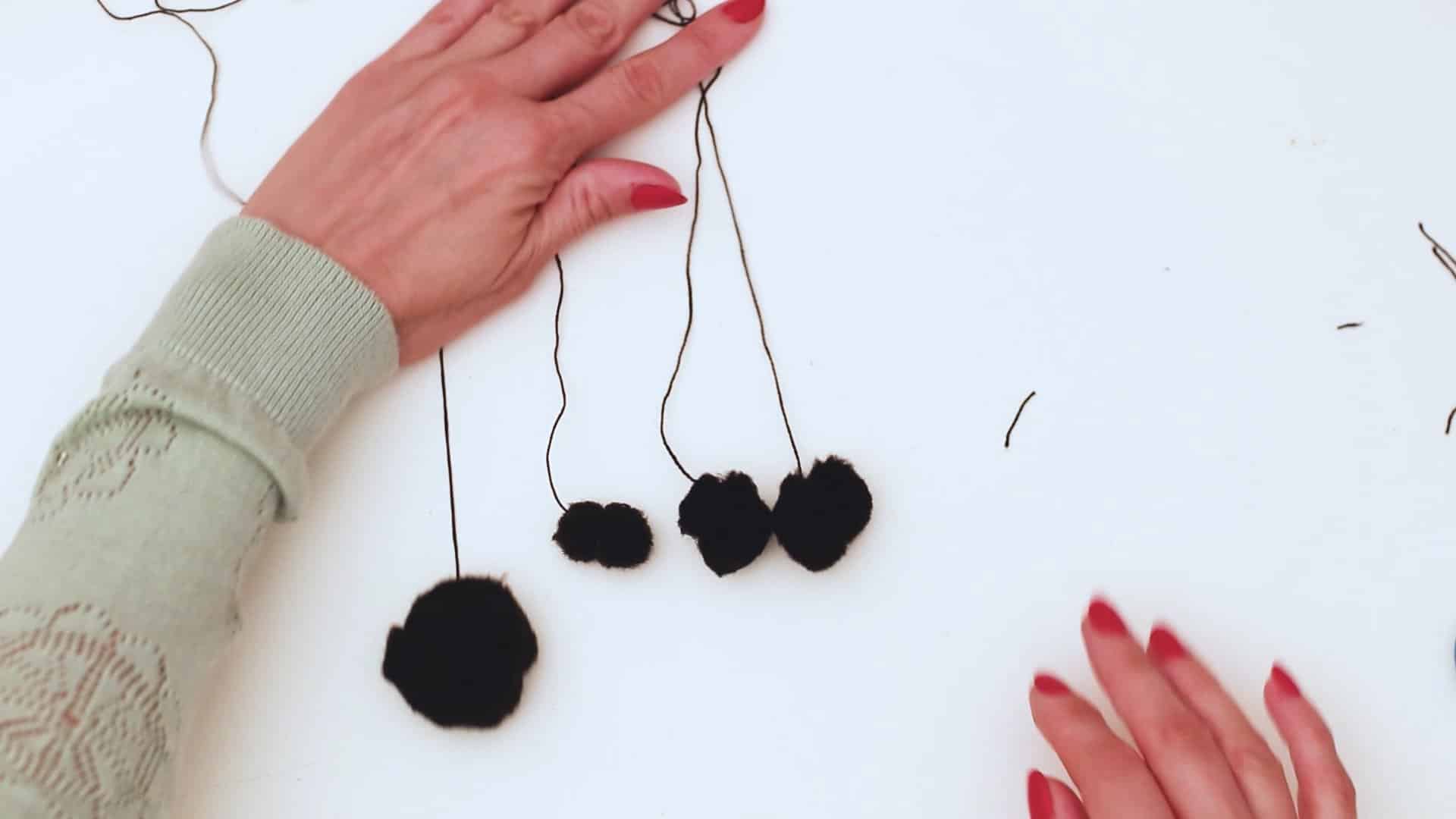 Easy Diy Fall Spider Craft for Kids of all ages including preschoolers and toddlers