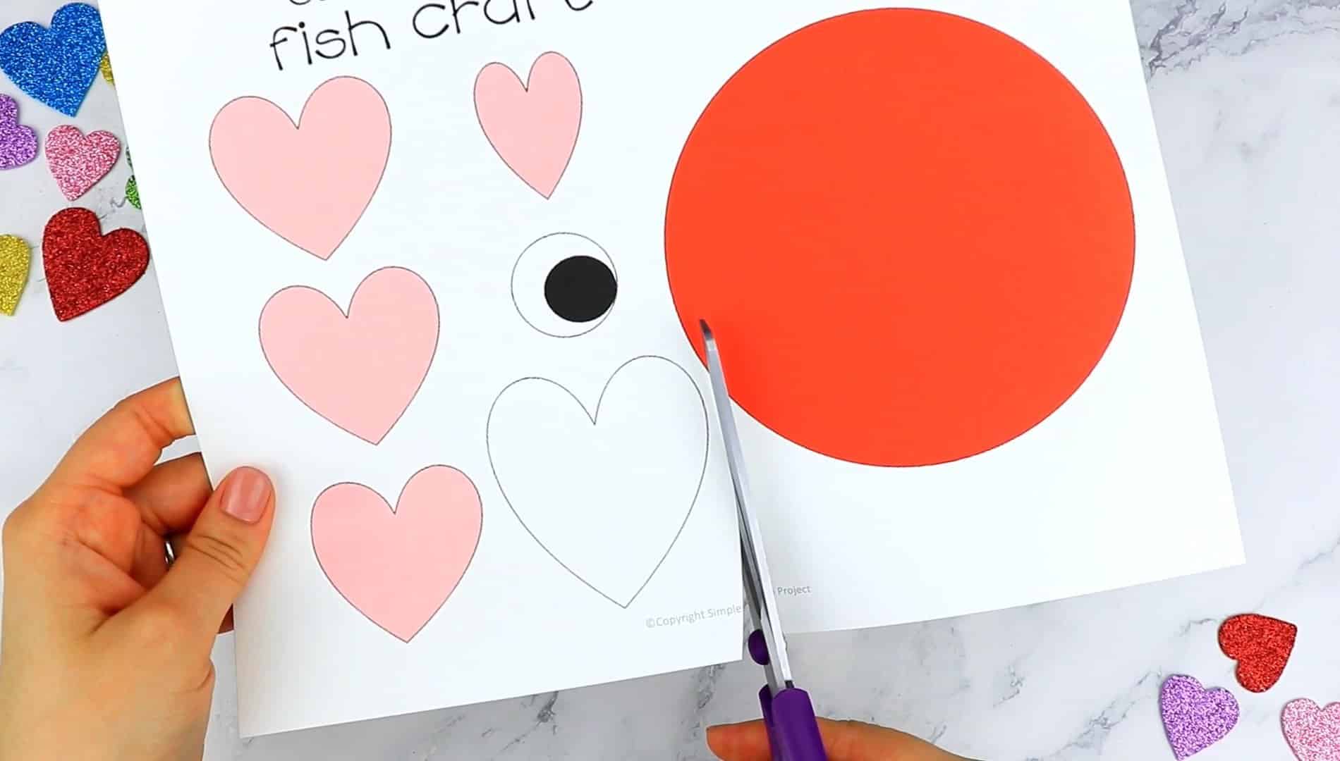 Free Printable Heart Fish Craft for Preschoolers toddlers and kindergartners 