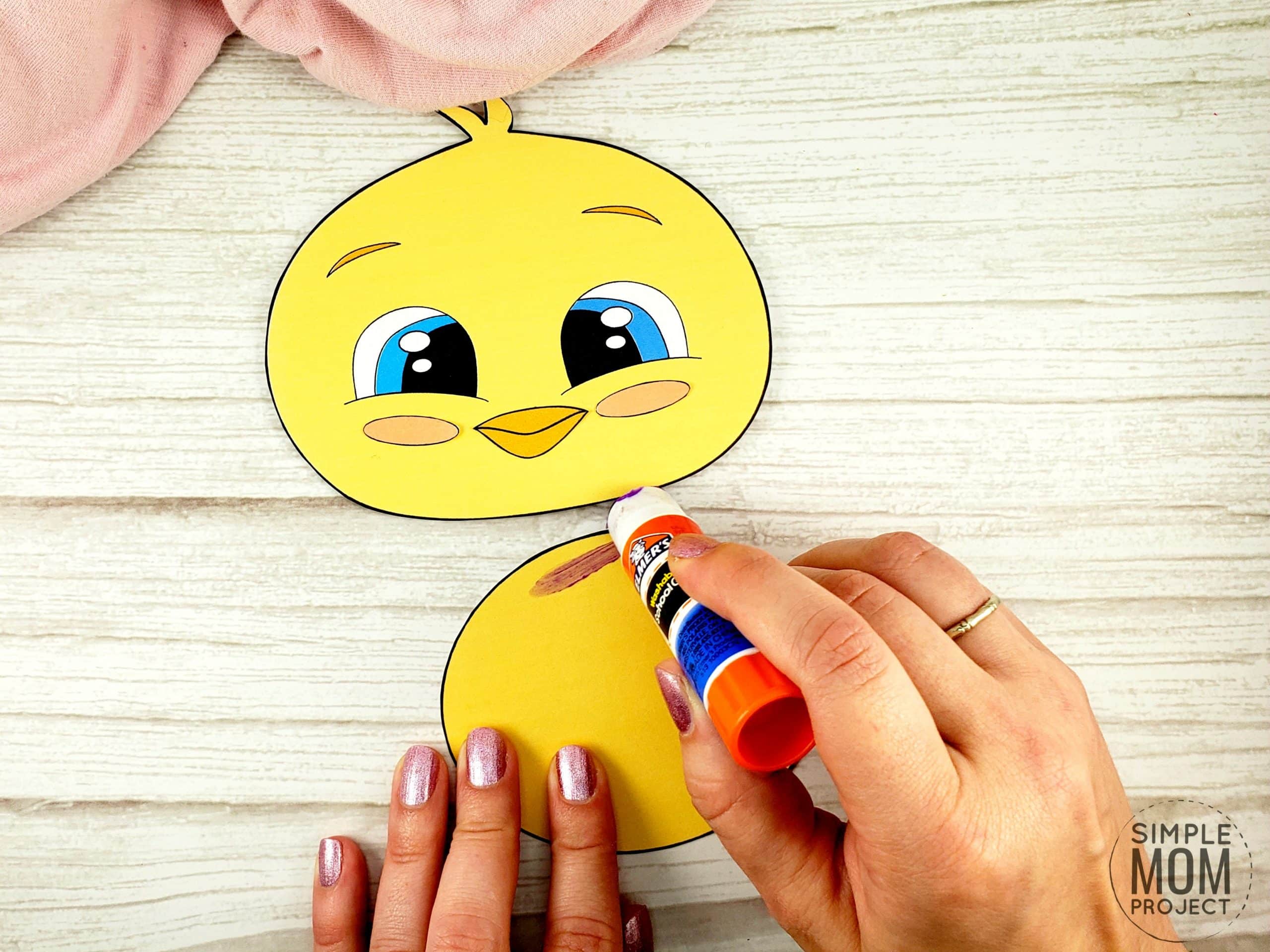 Easy Spring Chick Free Printable Template craft for kids, toddlers and preschoolers