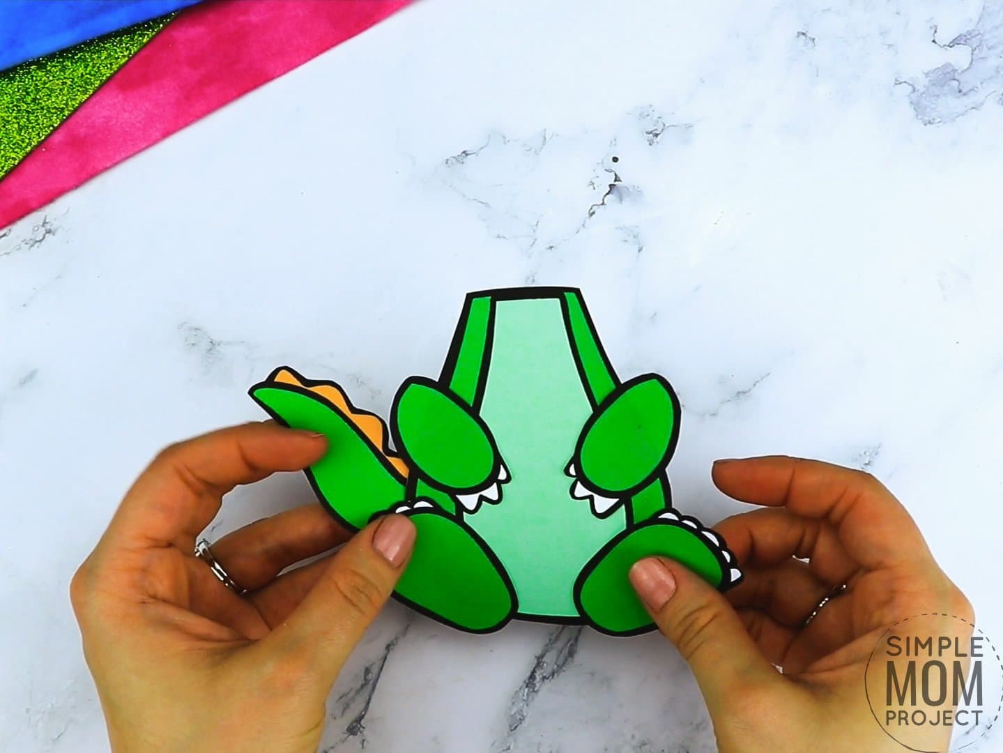 Free printable dragon coloring page template for kids, preschoolers and kindergartners
