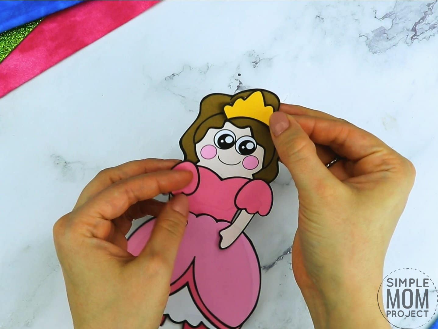 Free printable royal princess page template for kids, preschoolers and kindergartners