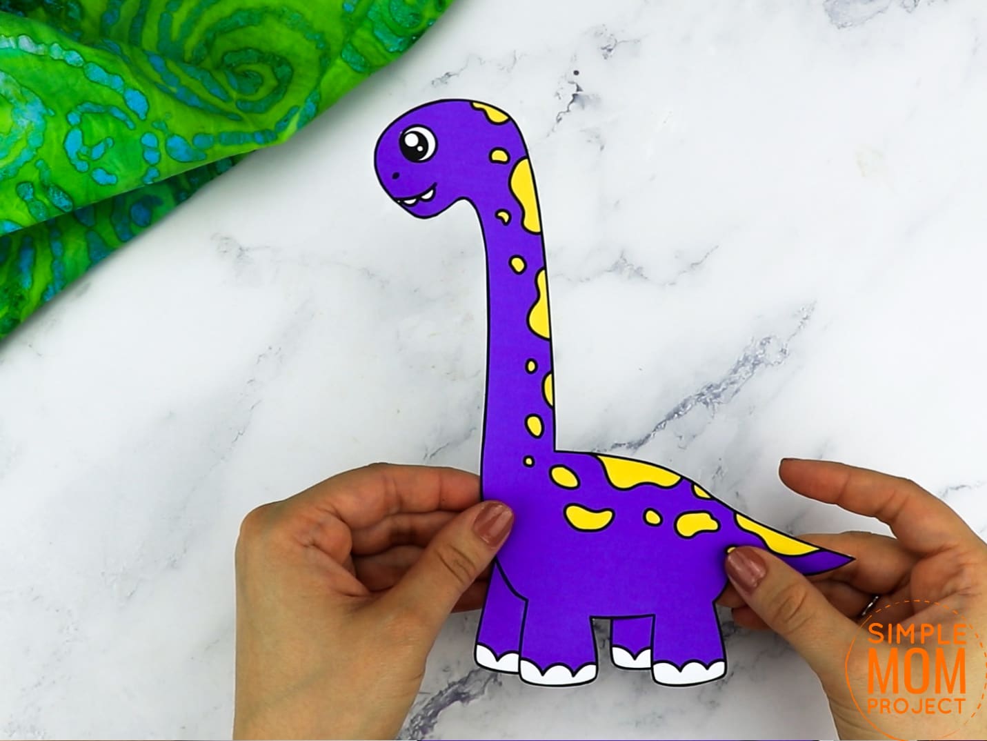 Free Printable Brachiosaurus Dinosaur Craft for Preschoolers, toddlers and kindergartners