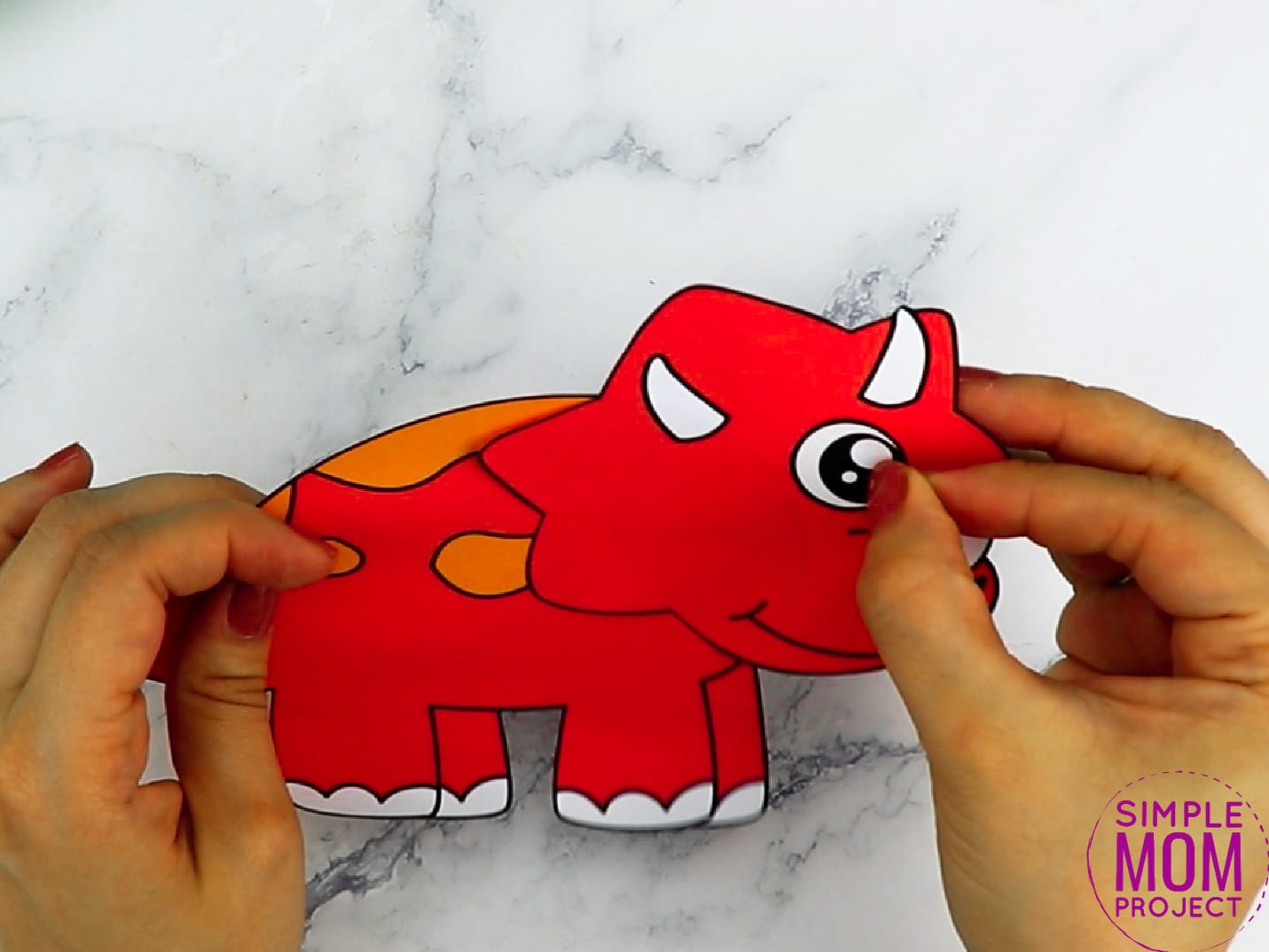 Free Printable Triceratops Dinosaur Craft for Preschoolers, toddlers and kindergartners