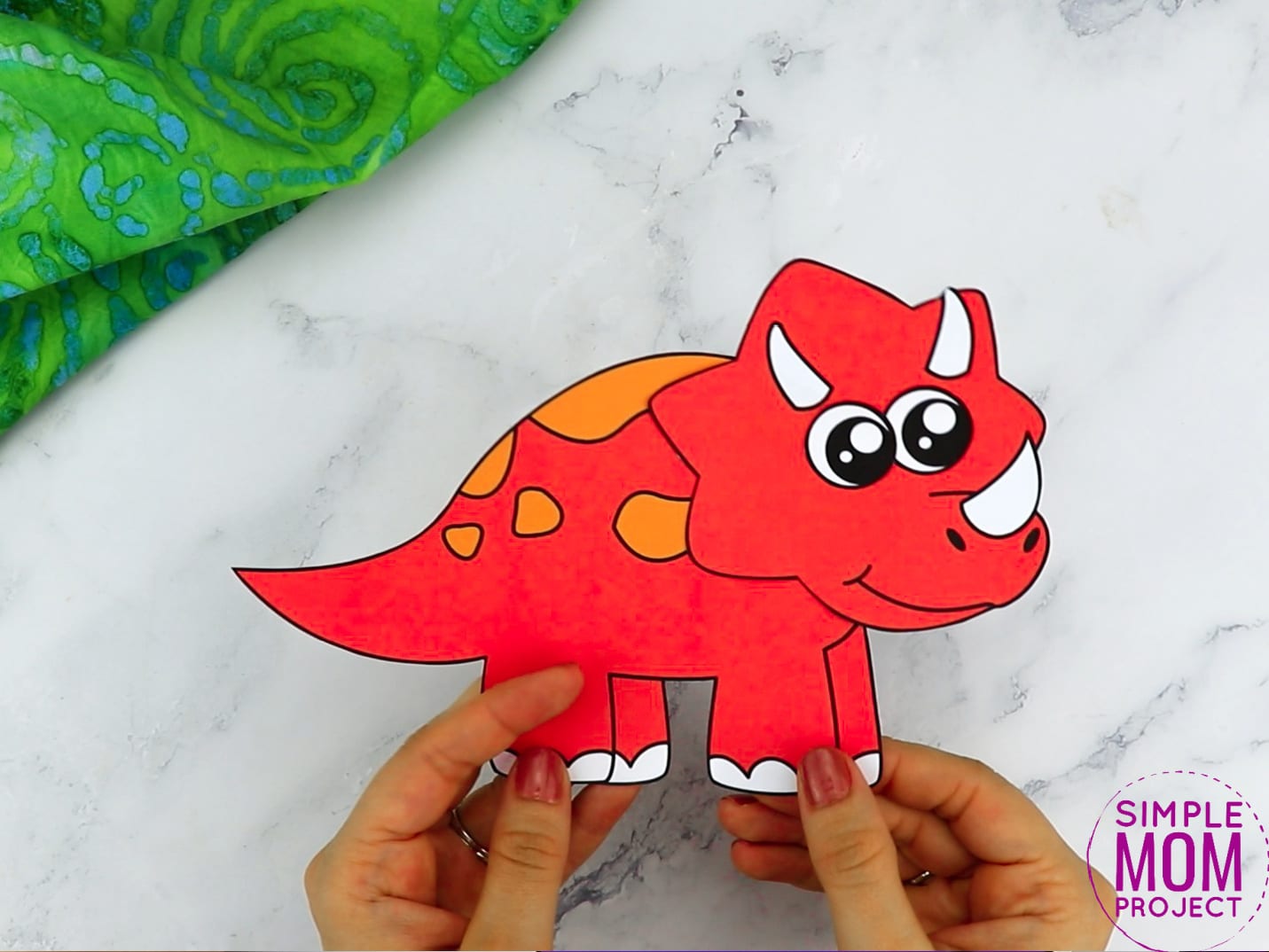Free Printable Triceratops Dinosaur Craft for Preschoolers, toddlers and kindergartners