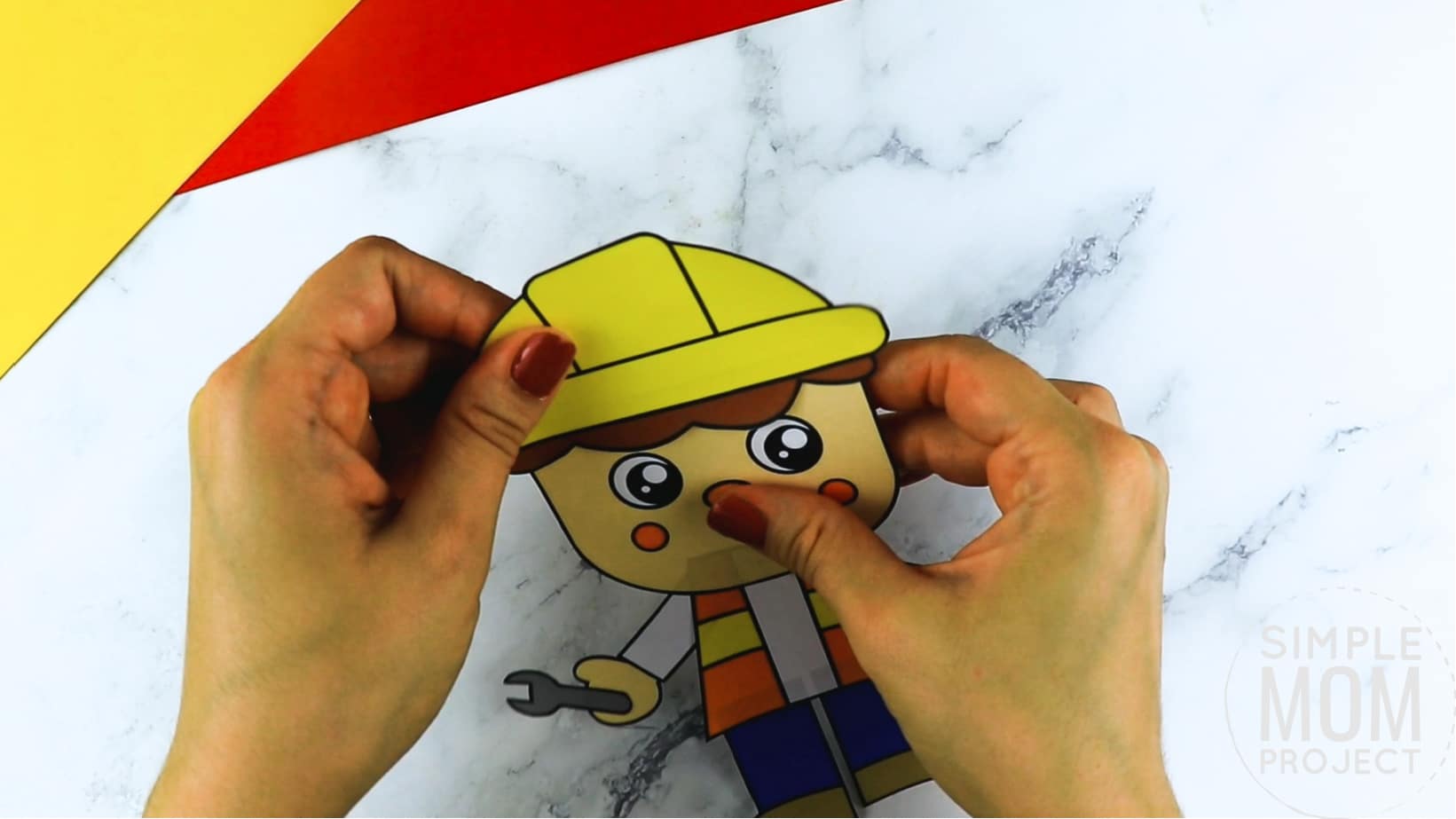 Free printable construction worker community helper for kids, preschoolers, toddlers and kindergartners