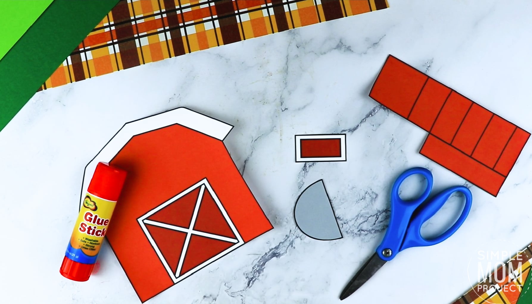 Free printable barn craft for toddlers, preschoolers and kindergartners