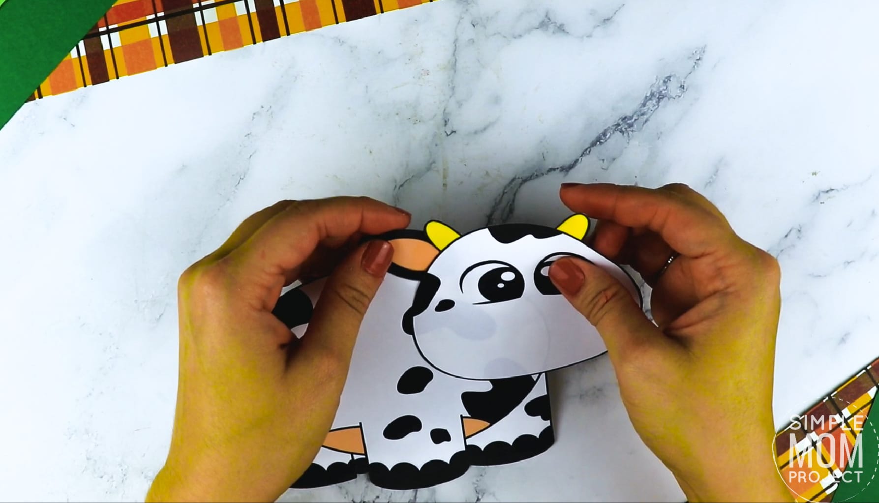 Free printable cow craft for toddlers, preschoolers and kindergartners