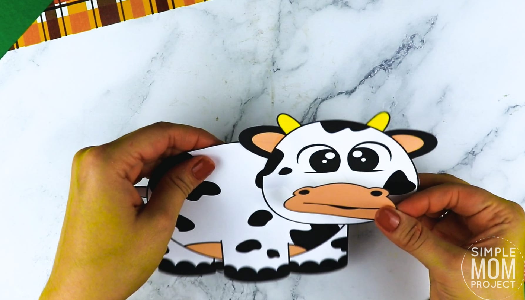 Free printable cow craft for toddlers, preschoolers and kindergartners