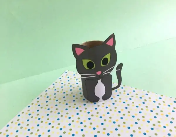 Cat Craft and Activities easy crafts for kids in a fun way for those that have a love of little cats some even black cat crafts 20