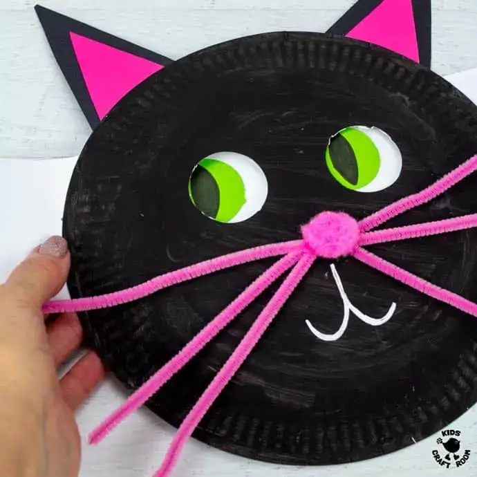 Cat Craft and Activities easy crafts for kids in a fun way for those that have a love of little cats some even black cat crafts 41