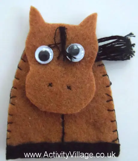 Horse crafts are a great and fun activity for horse camp and good paper horse crafts for children, kids, toddler, elementary, preschooler 13