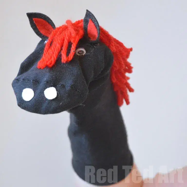 Horse crafts are a great and fun activity for horse camp and good paper horse crafts for children, kids, toddler, elementary, preschooler 16