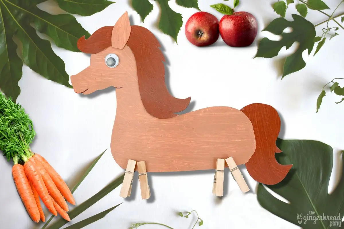 Horse crafts are a great and fun activity for horse camp and good paper horse crafts for children, kids, toddler, elementary, preschooler 25