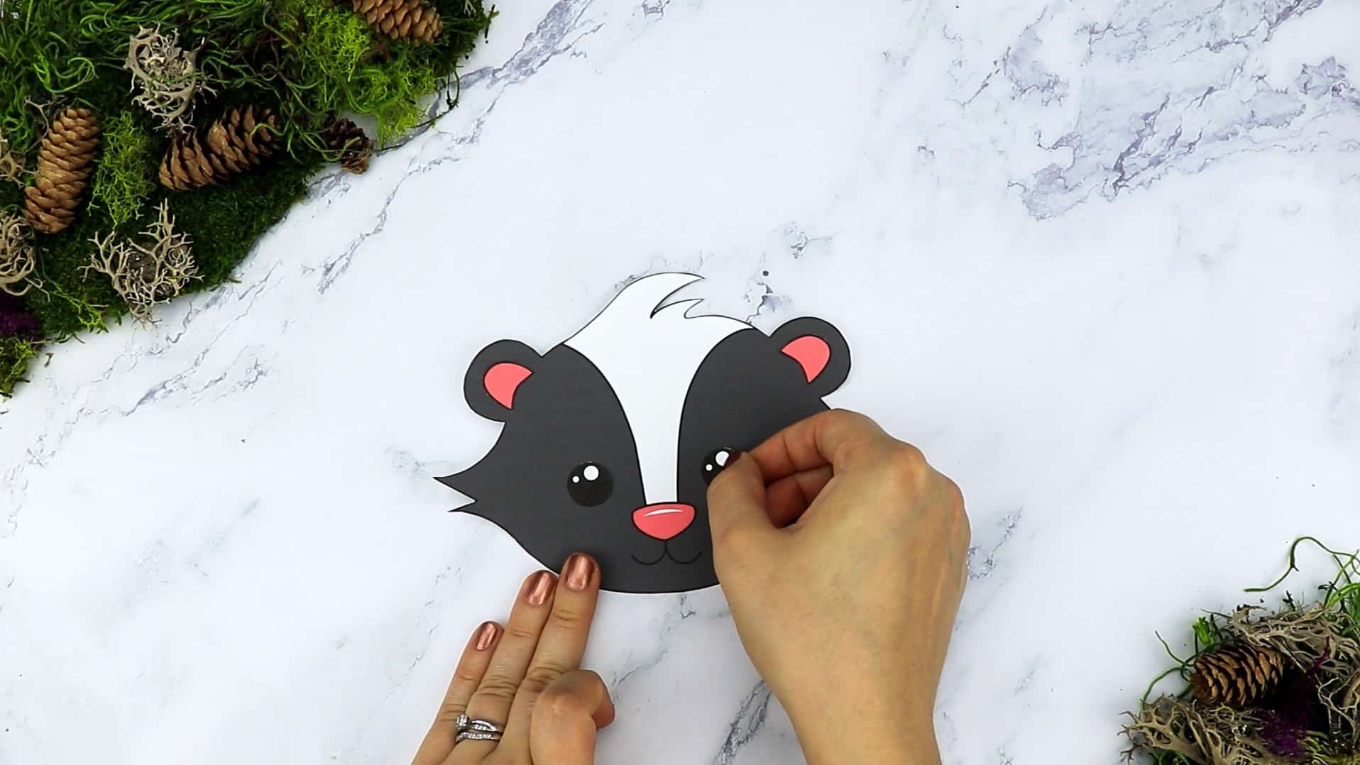 Free Printable Forest Skunk Craft Template for kids, preschoolers, toddlers and kindergartners